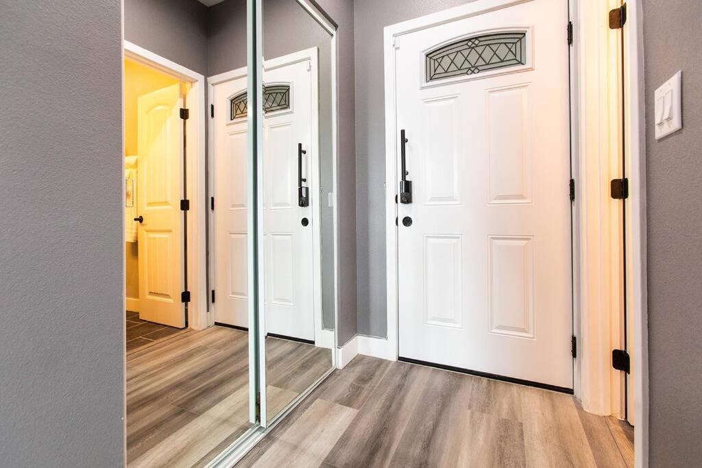 Apartamento Professionals-Restaurants-Fastwifi-A C-Desk- Pets San Diego Exterior foto